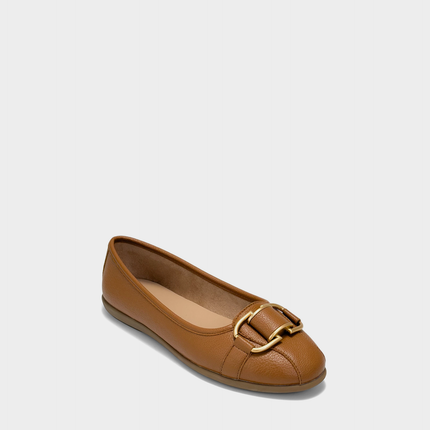 Aerosoles Bernice tan faux pebbled leather women's shoe, angled product view