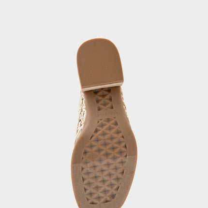 Demi-naturel