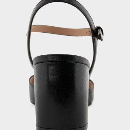 Gerda in Black